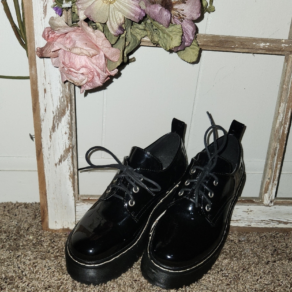 Liliana Black Platform Shoes